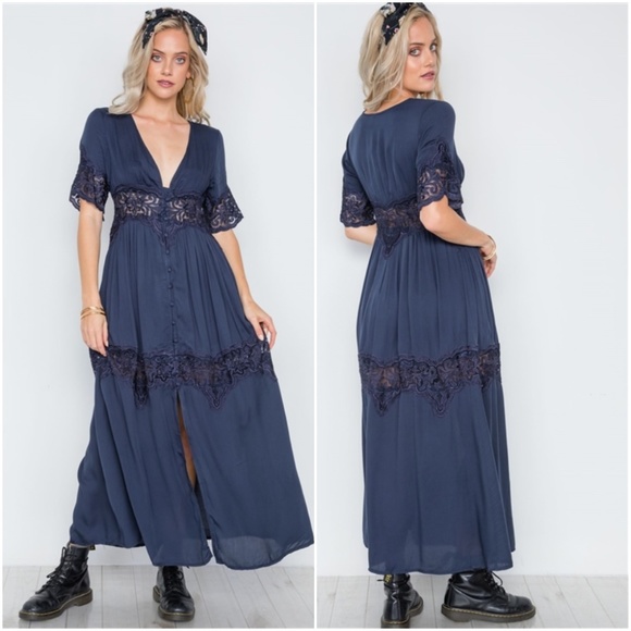 Trend Setter Diva Boutique Dresses & Skirts - NAVY BUTTON DOWN SHORT SLEEVE MAXI BOHO DRESS